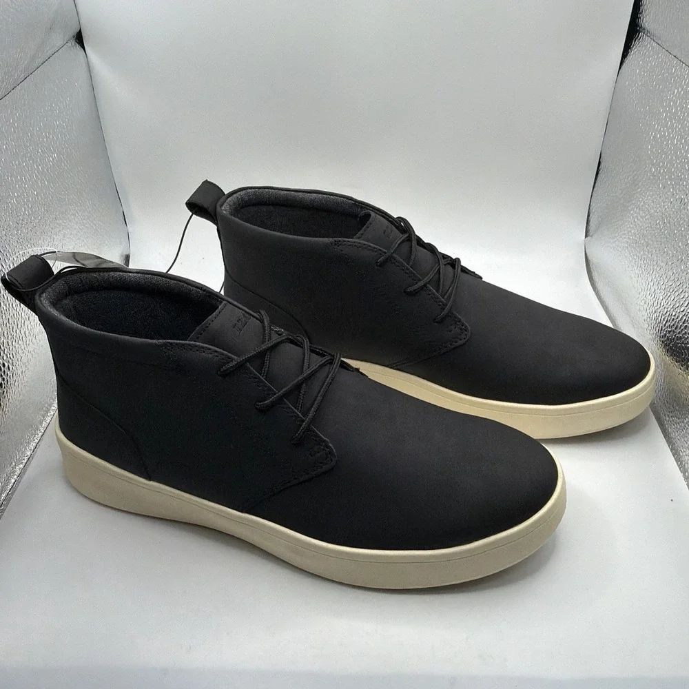 Izod Palmer‎ Chukka Boots Men's Black Faux Leather Memory Foam Lace Up Size 8